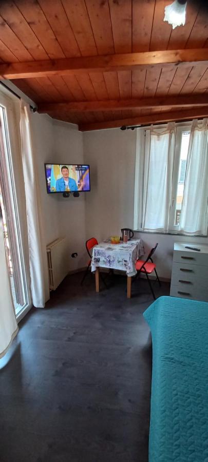 Casa Mango Διαμέρισμα Στρέσα Εξωτερικό φωτογραφία